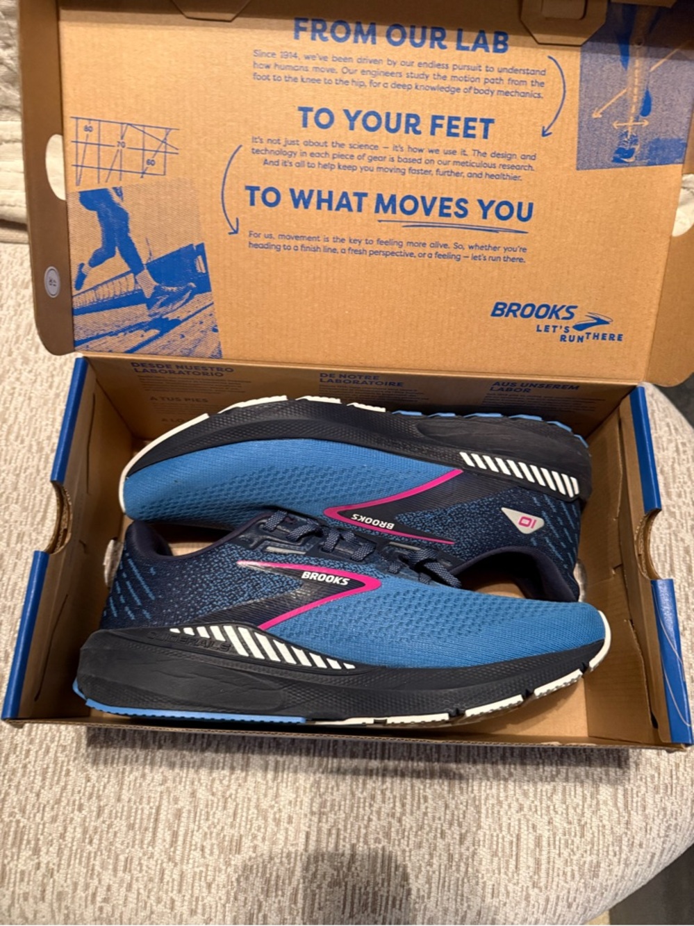 Brooks Launch 10 Blue and Pink Mesh Running Sneakers
Womens